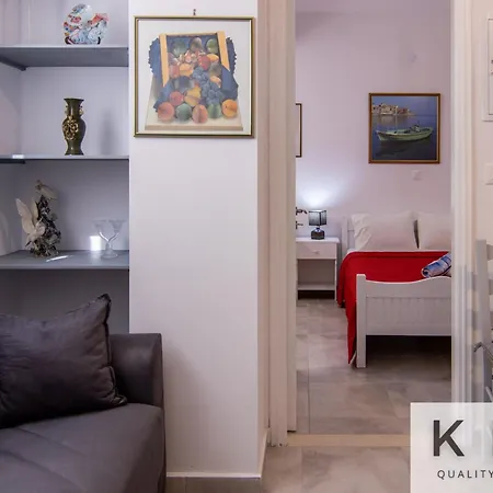 Casa Bianca And Giota's Central Apartment, Two Apartments! Апартаменты Аргостолион